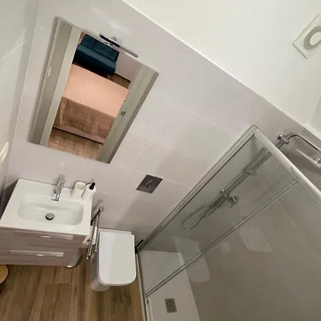 Πανσιόν Kosmo Guestroom Trani